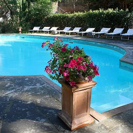 Sleeps 4 Pool Wifi Dolciano